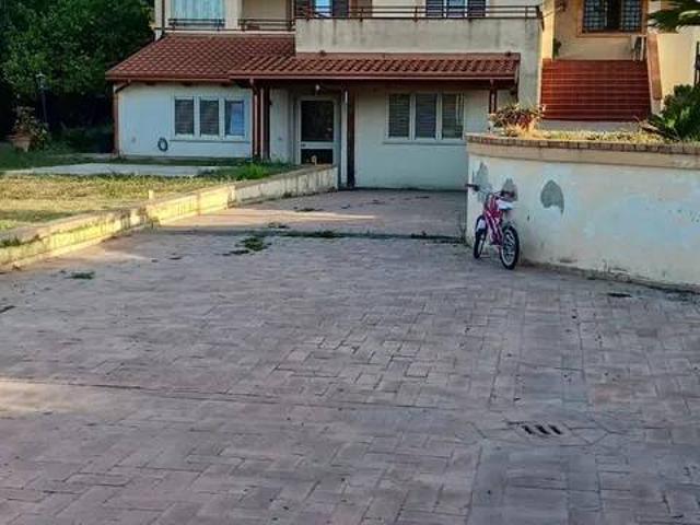 Villa Indipendente in vendita a Maiorano, Calabria