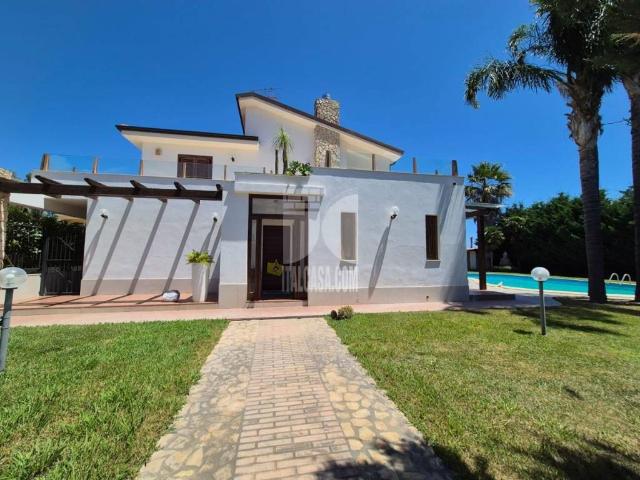 Villa Indipendente in vendita a Calabria, Crotone