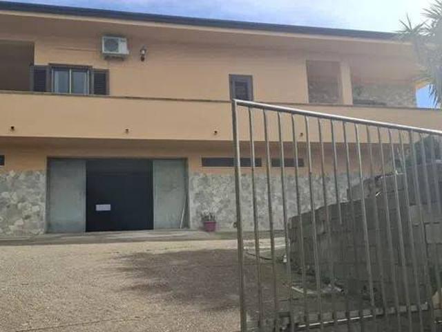 Villa Indipendente in vendita a Calabria, Crotone