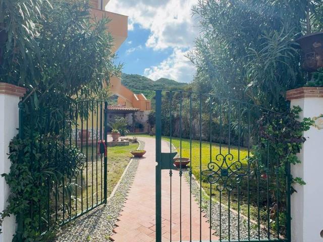 Villa Indipendente in vendita a Calabria, Crotone