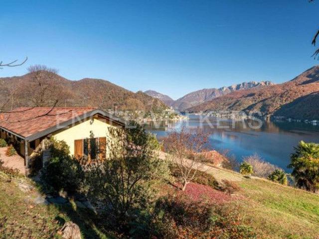 Villa Indipendente in vendita a Comunità Montana del Piambello, Cuasso Al Monte