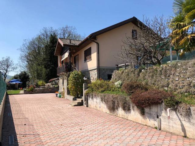 Villa Indipendente in vendita a Comunità Montana del Piambello, Cugliate Fabiasco