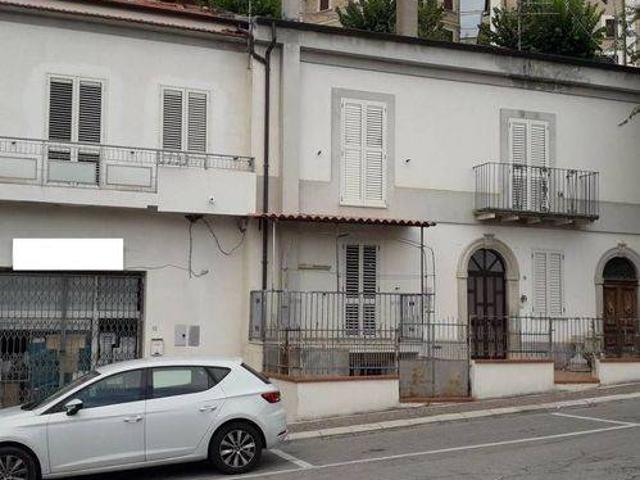 Villa Indipendente in vendita a Cugnoli, Abruzzo