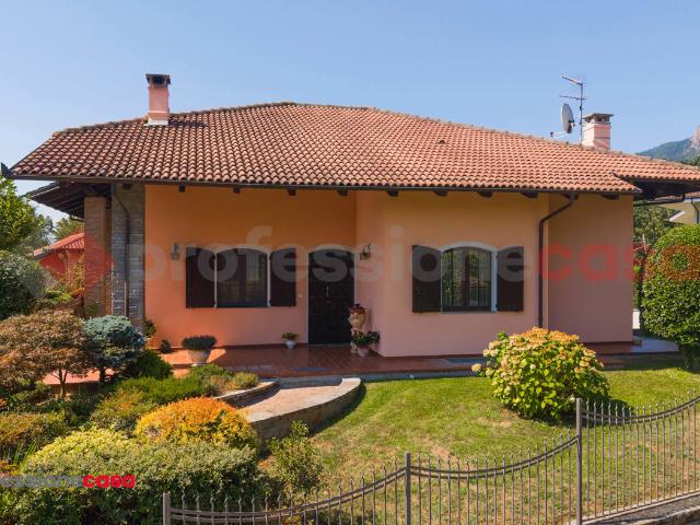 Villa Indipendente in vendita a Pieve, Piemonte