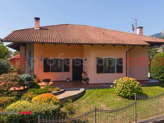 Villa Indipendente in vendita a Pieve, Piemonte