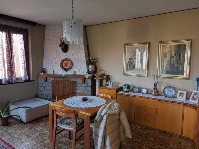Villa Indipendente in vendita a Comunità Montana del Piambello, Cunardo