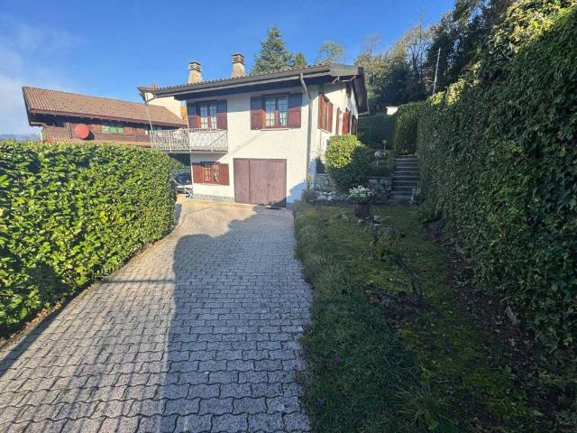 Villa Indipendente in vendita a Comunità Montana del Piambello, Cunardo