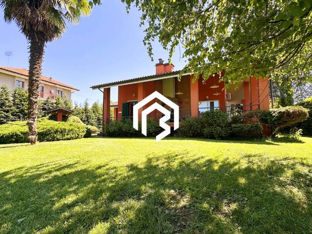 Villa Indipendente in vendita a Roata Canale, Piemonte