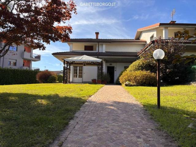 Villa Indipendente in vendita a Piemonte, Cuneo