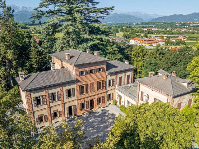 Villa Indipendente in vendita a Località Tetto Garetto, Piemonte