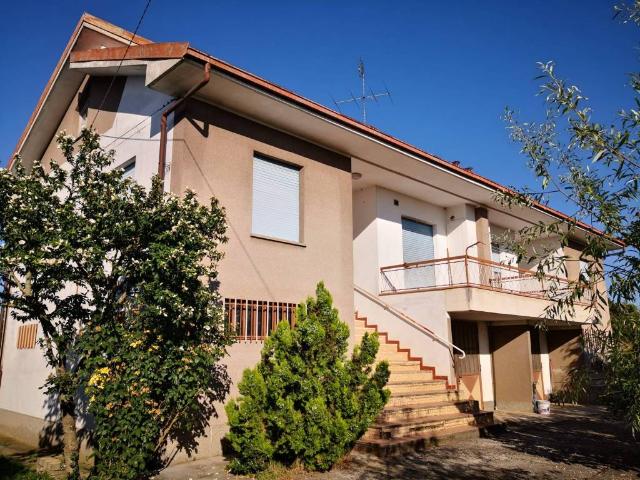 Villa Indipendente in vendita a Bombonina, Cuneo