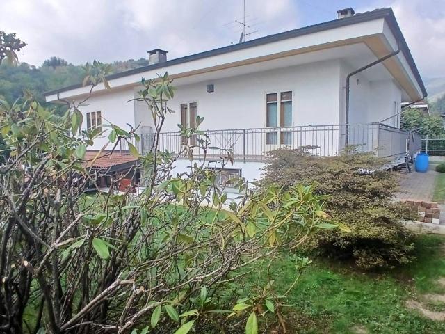 Villa Indipendente in vendita a Costosa, Cuorgnè