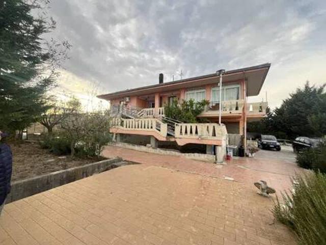 Villa Indipendente in vendita a Cupello, Abruzzo