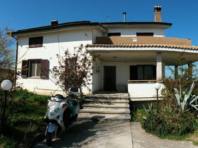 Villa Indipendente in vendita a Cupello, Abruzzo