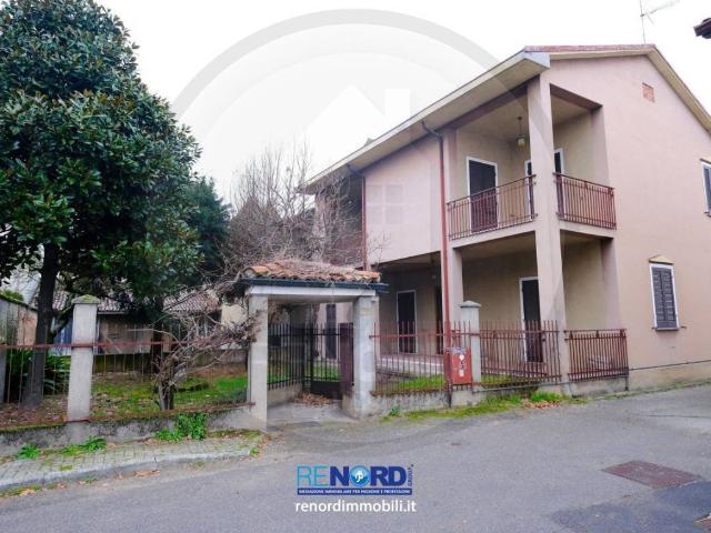 Villa Indipendente in vendita a Cura Carpignano, Lombardia