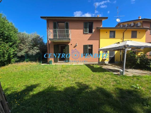 Villa Indipendente in vendita a Cura Carpignano, Lombardia