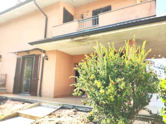 Villa Indipendente in vendita a Cascina Colombara, Cura Carpignano