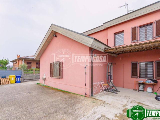 Villa Indipendente in vendita a Cura Carpignano, Lombardia
