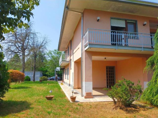 Villa Indipendente in vendita a Piemonte, Novara