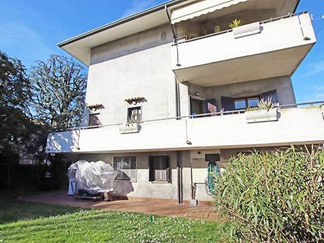 Villa Indipendente in vendita a Curno, Bergamo