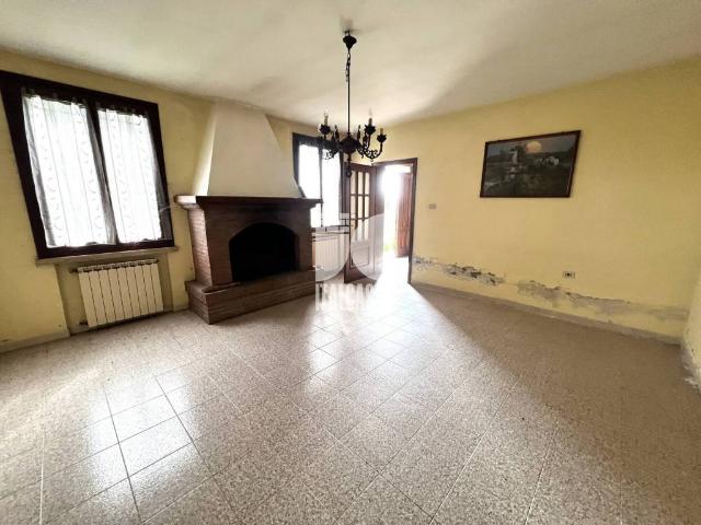 Villa Indipendente in vendita a Serraglio, Curtatone