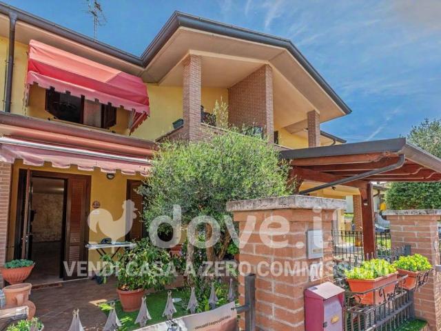 Villa Indipendente in vendita a Eremo, Curtatone
