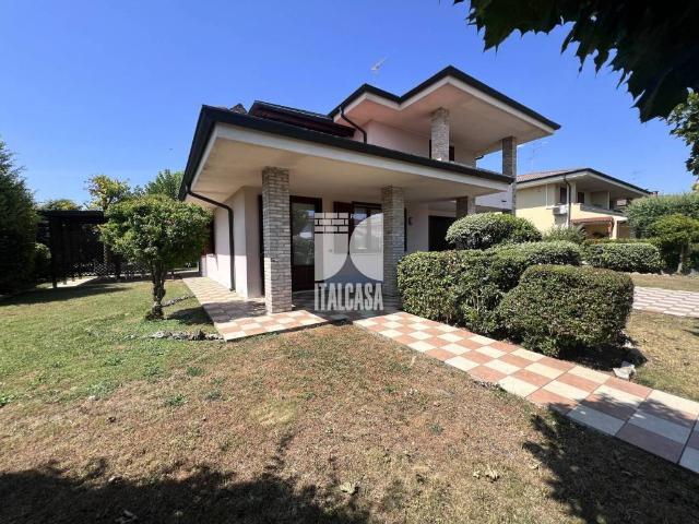Villa Indipendente in vendita a Levata, Curtatone