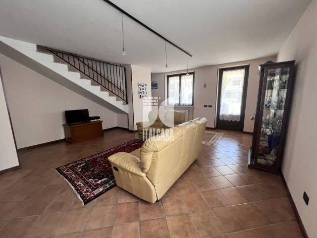 Villa Indipendente in vendita a Levata, Curtatone