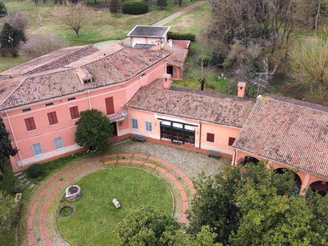 Villa Indipendente in vendita a San Silvestro, Curtatone