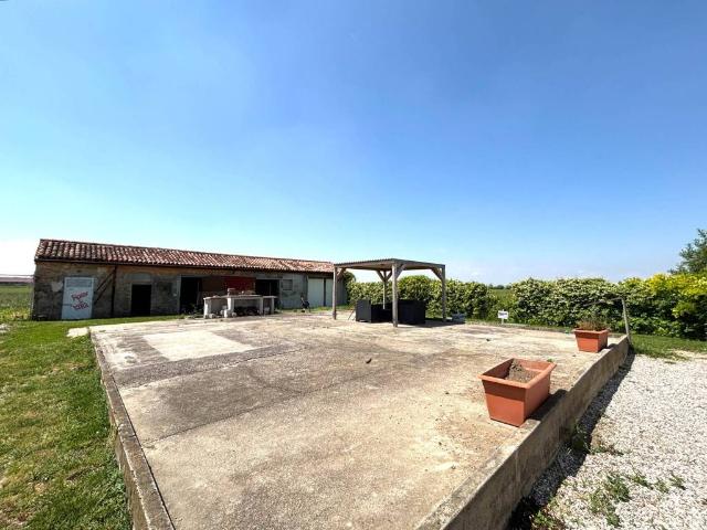 Villa Indipendente in vendita a Marcaria, Lombardia
