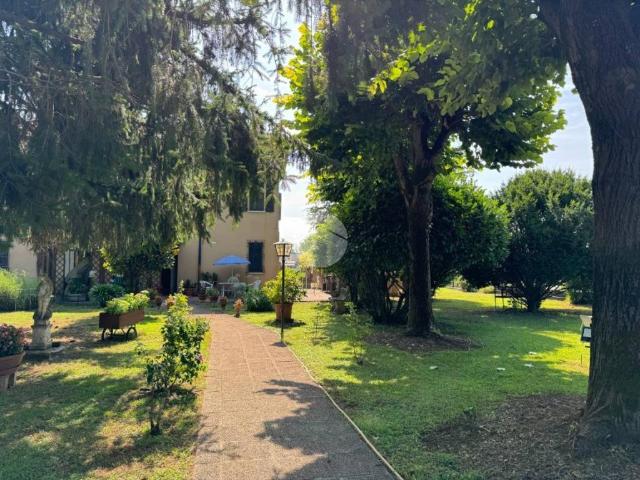 Villa Indipendente in vendita a San Silvestro, Curtatone