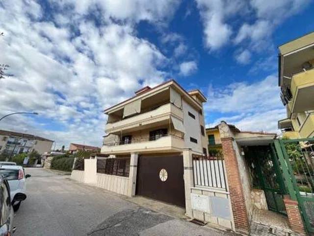 Villa Indipendente in vendita a Curti, Campania