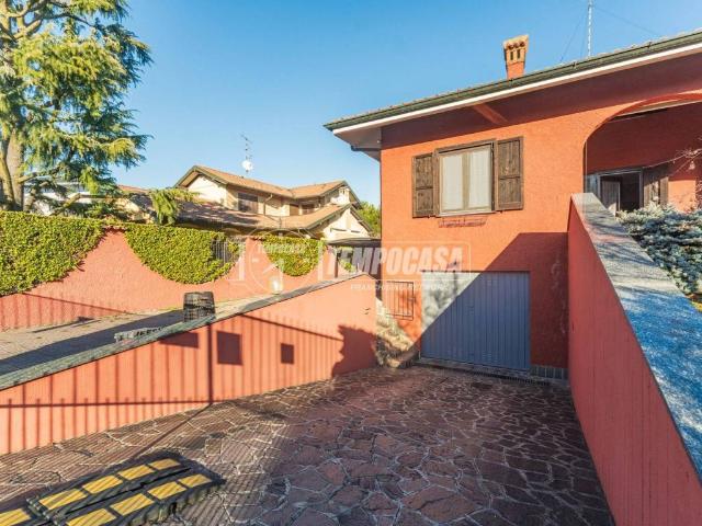 Villa Indipendente in vendita a Cascina Santa Maria Fenino, Cusago