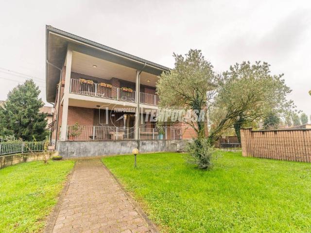 Villa Indipendente in vendita a Cascina Santa Maria Fenino, Cusago