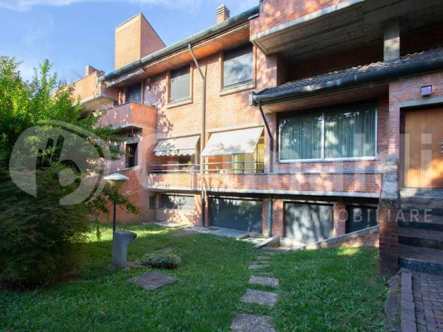 Villa Indipendente in vendita a Zona Omogenea Milano Nord, Cusano Milanino