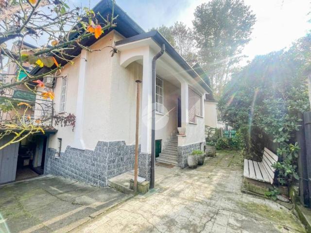 Villa Indipendente in vendita a Zona Omogenea Milano Nord, Cusano Milanino