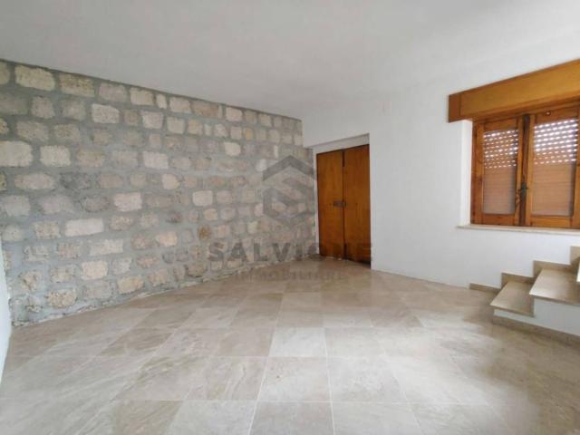 Villa Indipendente in vendita a Cusano Mutri, Campania