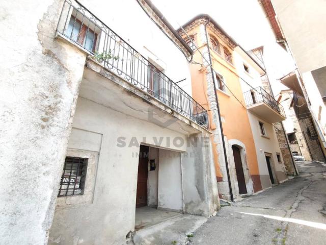 Villa Indipendente in vendita a Cusano Mutri, Campania