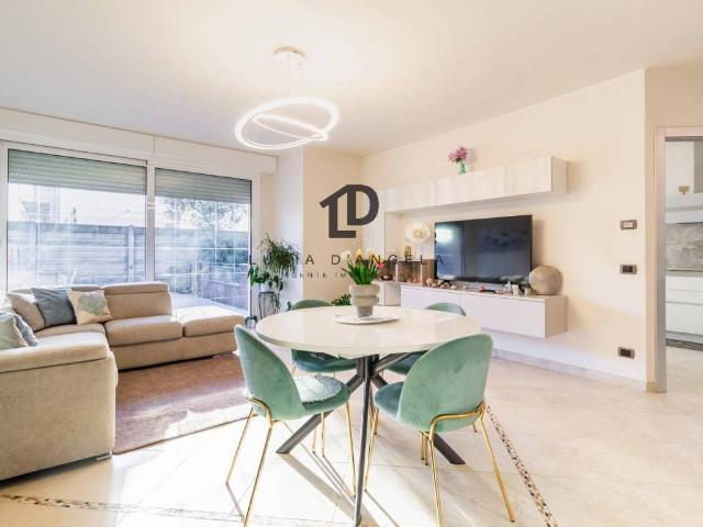 Villa Indipendente in vendita a Dairago, Milano