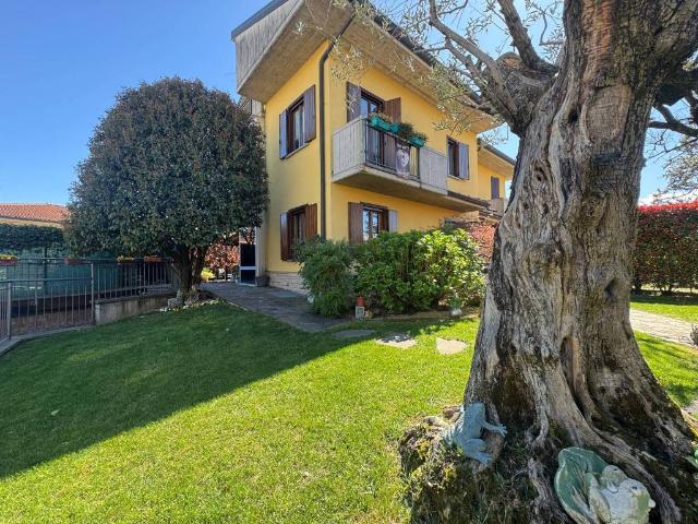Villa Indipendente in vendita a Dalmine, Lombardia
