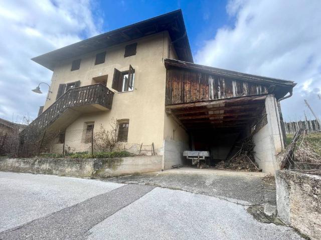 Villa Indipendente in vendita a Comunità della Val di Non, Dambel