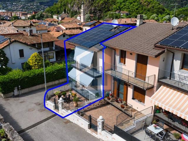 Villa Indipendente in vendita a Comunità montana della valle Camonica, Darfo