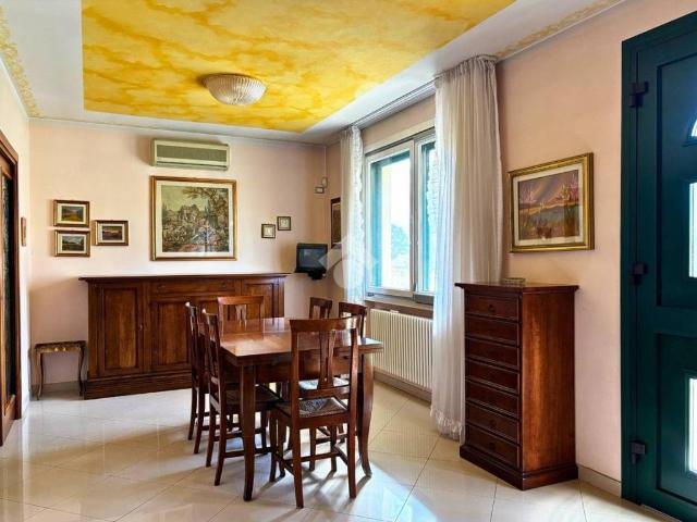 Villa Indipendente in vendita a Comunità montana della valle Camonica, Darfo
