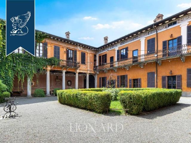 Villa Indipendente in vendita a Daverio, Lombardia