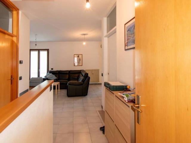 Villa Indipendente in vendita a Dazio, Lombardia