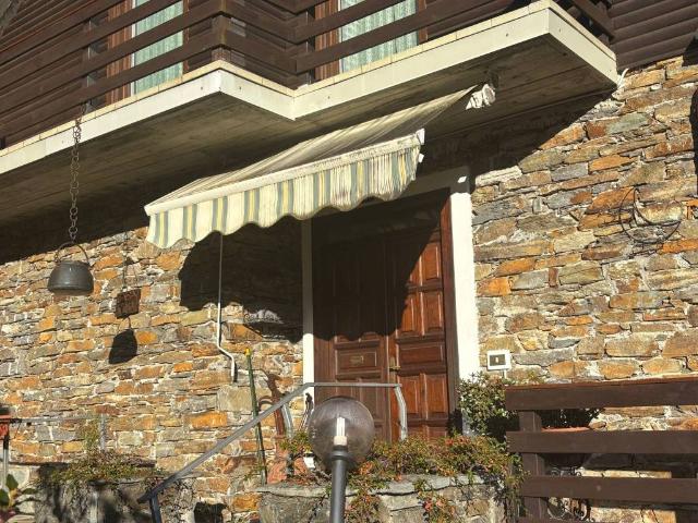 Villa Indipendente in vendita a Dazio, Lombardia