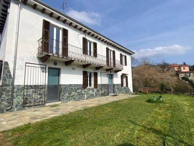 Villa Indipendente in vendita a Dego, Liguria