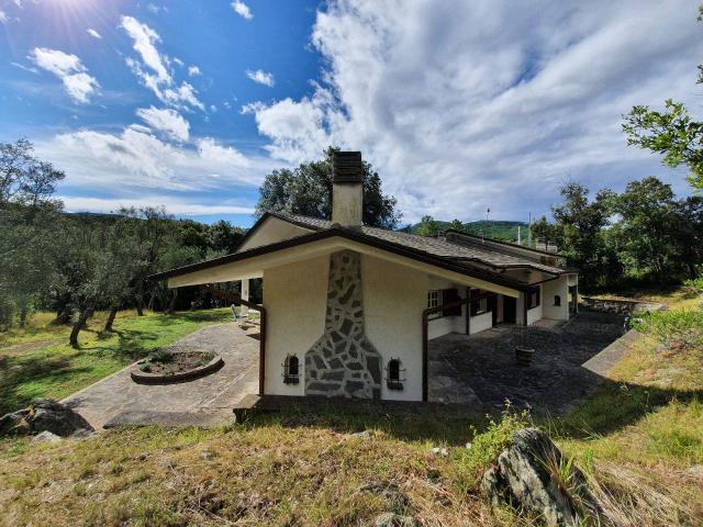 Villa Indipendente in vendita a Deiva Marina, Liguria