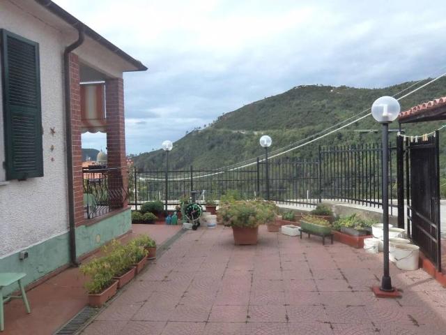 Villa Indipendente in vendita a Piazza, Deiva Marina