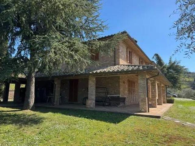 Villa Indipendente in vendita a Castelleone, Deruta